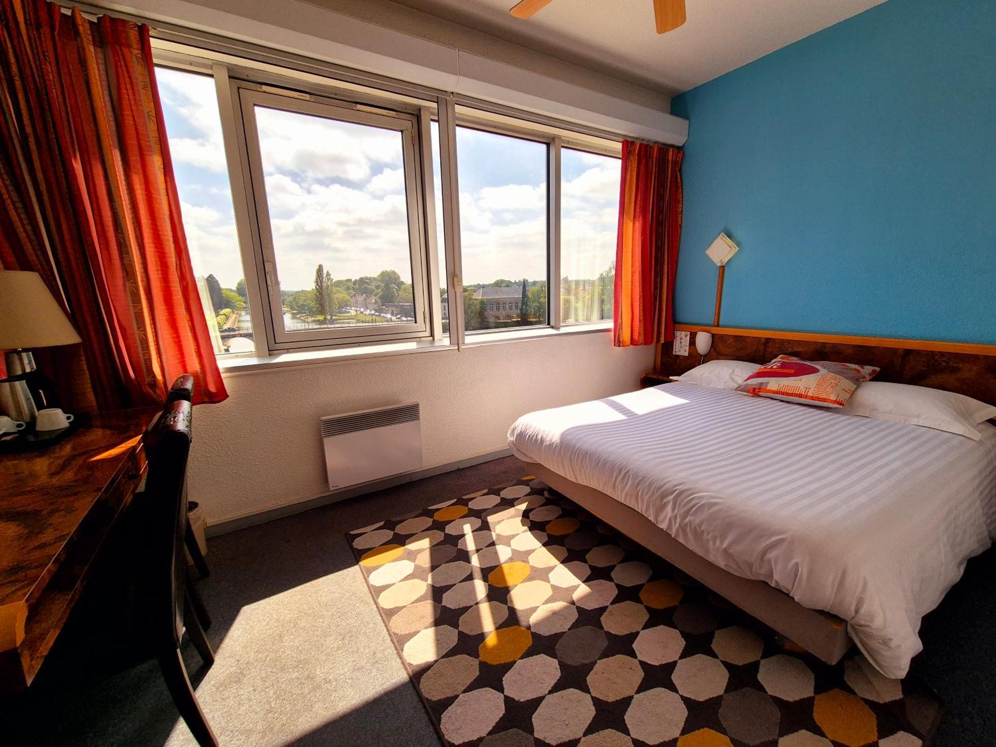 Arche Hotel Vierzon Bagian luar foto