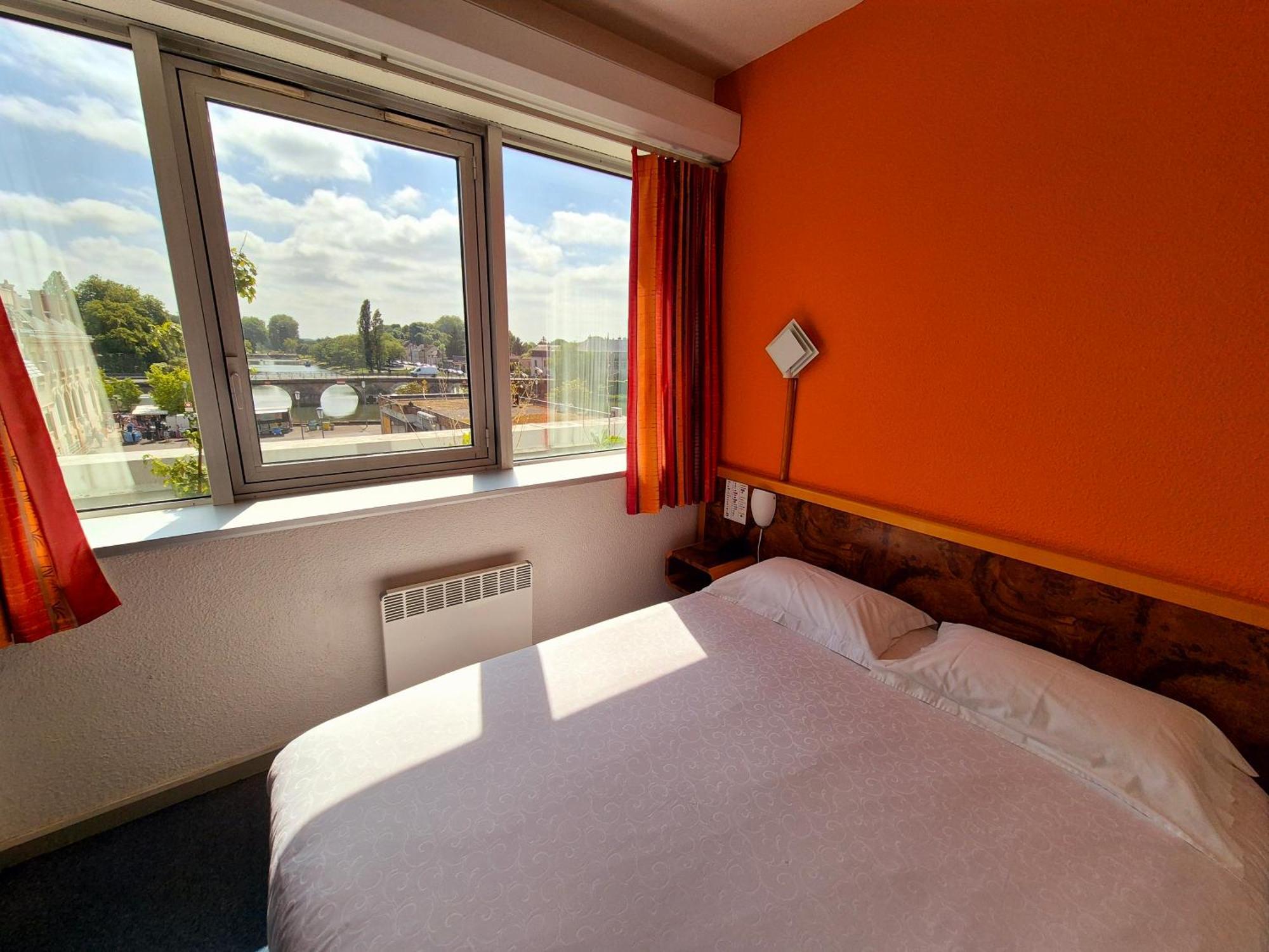 Arche Hotel Vierzon Bagian luar foto