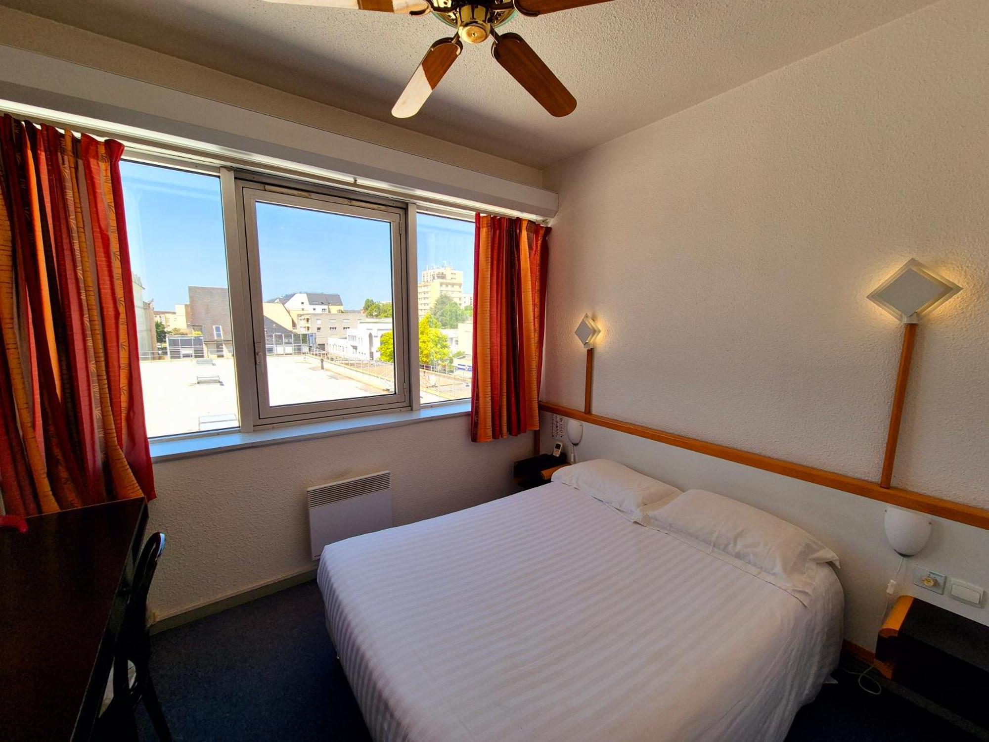 Arche Hotel Vierzon Bagian luar foto